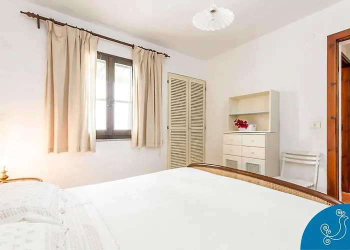 Villa Valeria - Charming House Close To The Geremèas
