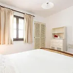 Villa Valeria - Charming House Close To The Geremèas
